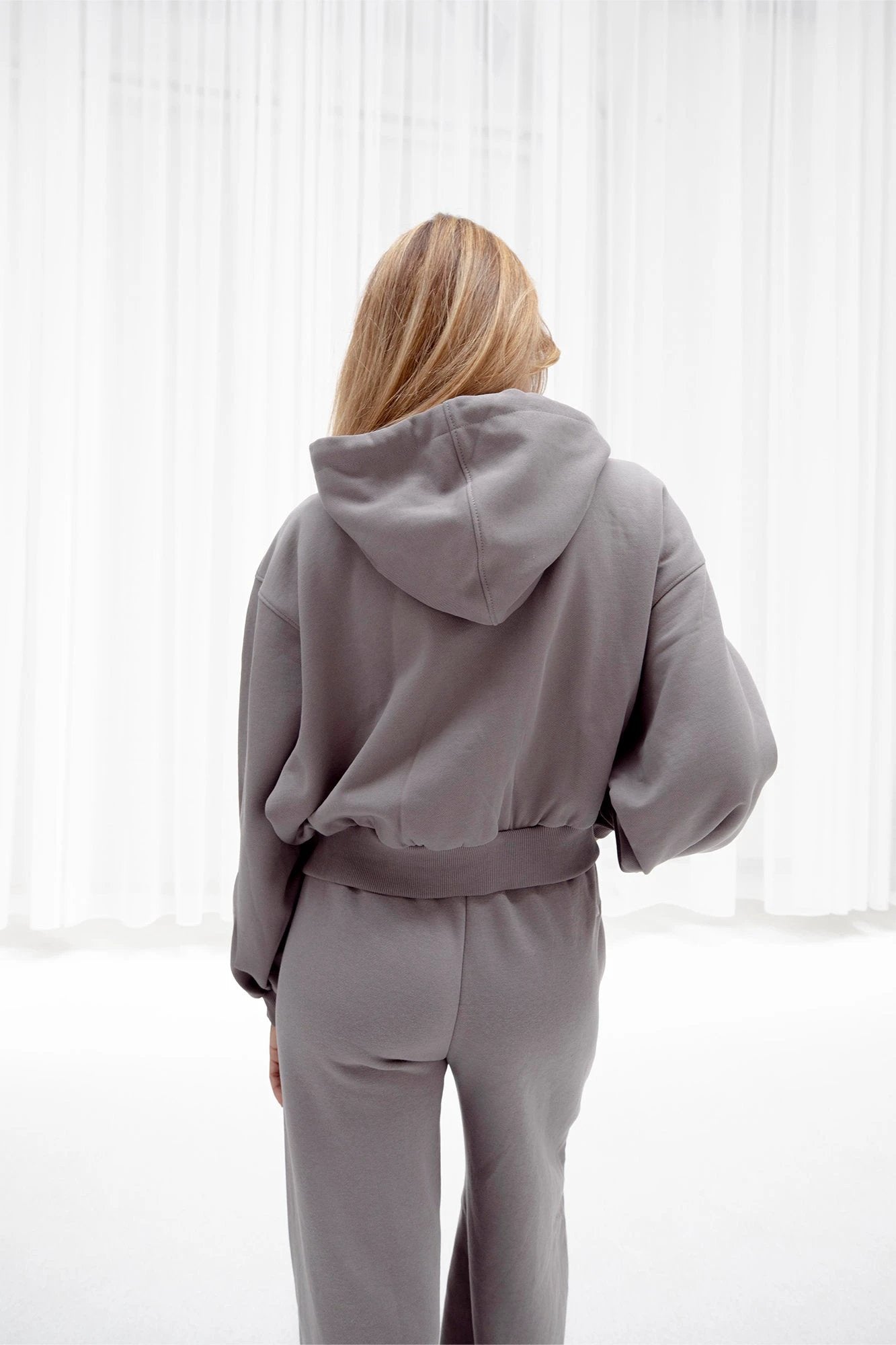 osaka-women-cropped-full-zip-hoodie-cloudburst image 4