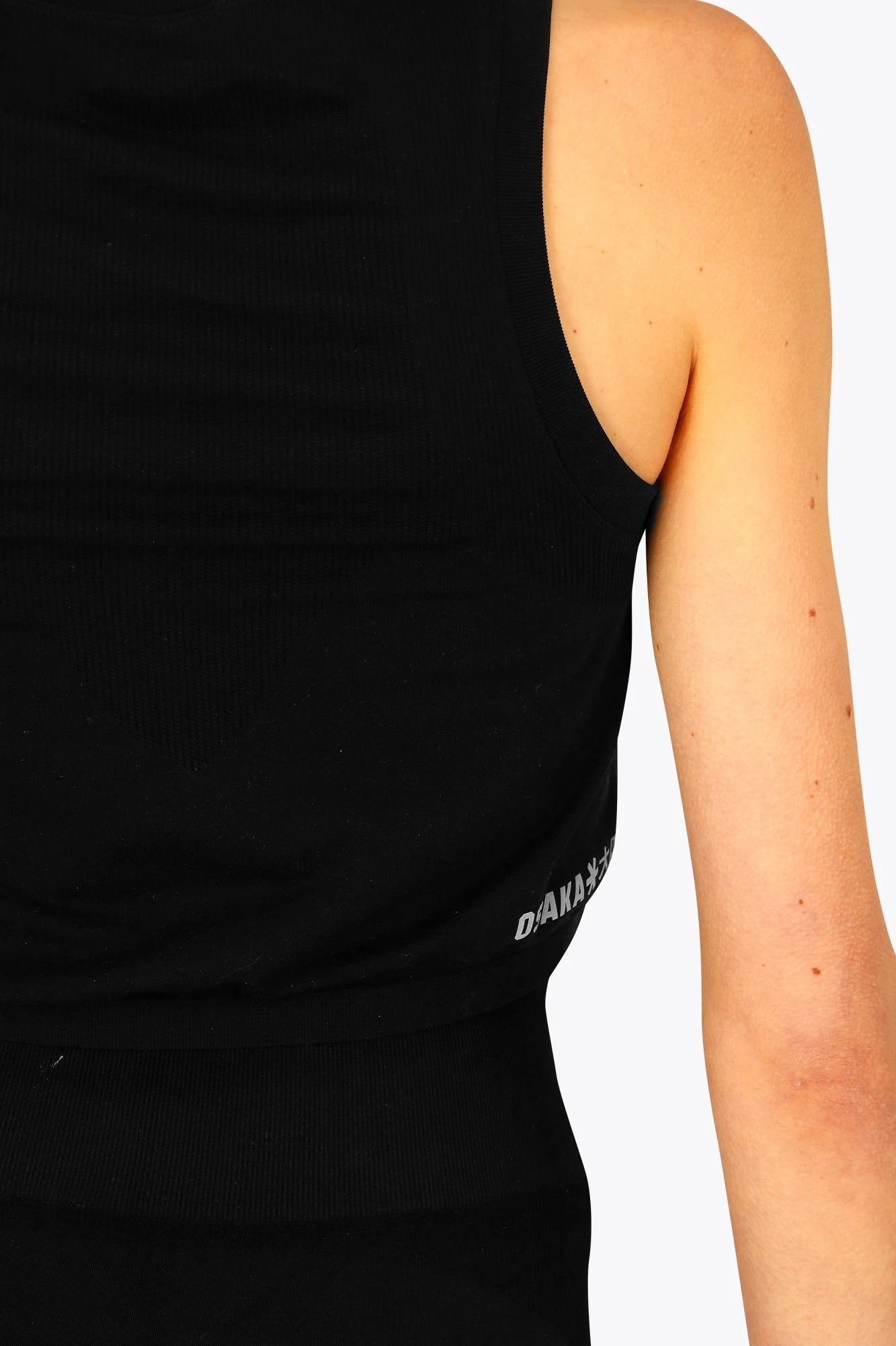 osaka-women-tech-tank-canotta-donna-faded-black image 7