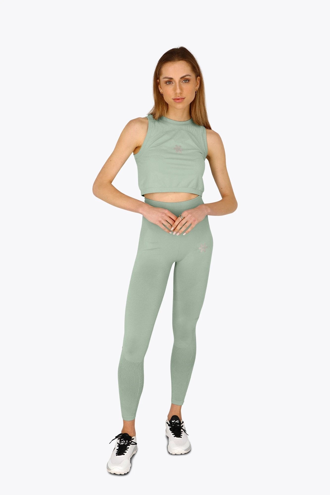 osaka-women-tech-tank-jadeite image 4