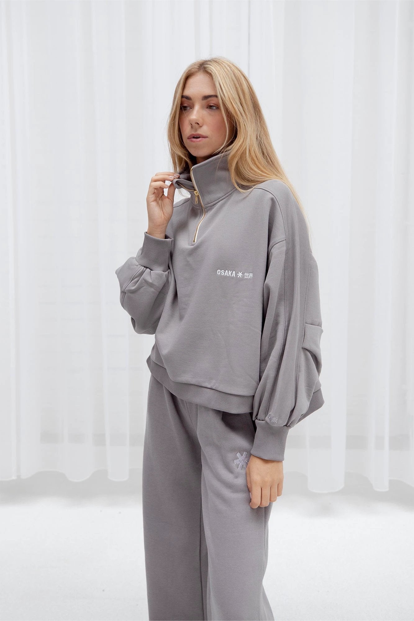 osaka-felpa-donna-cropped-half-zip-cloudburst image 2
