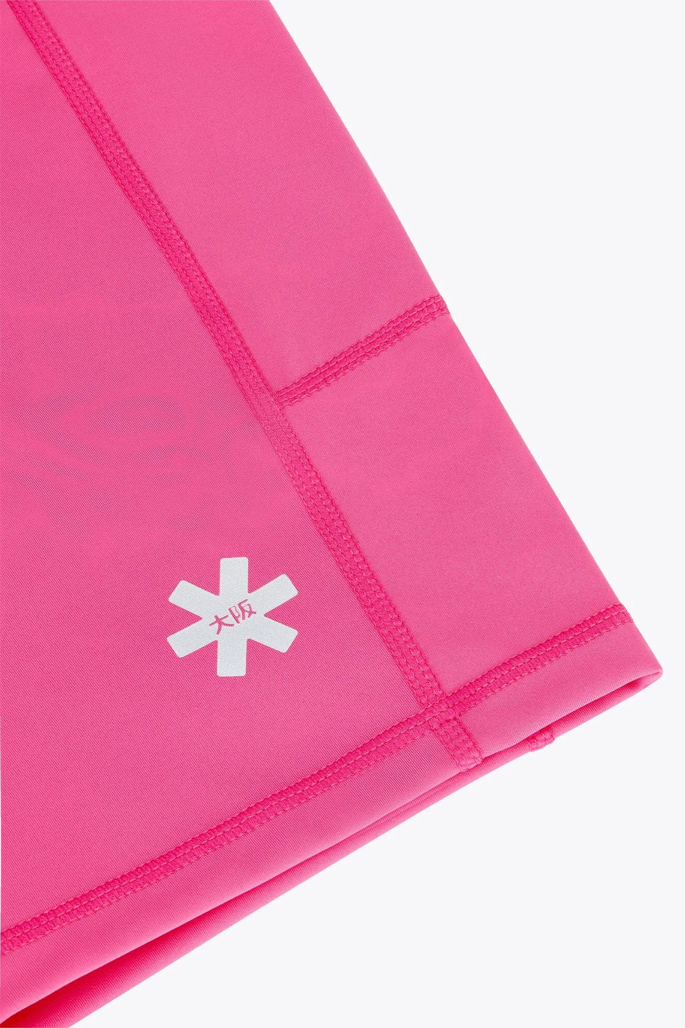 osaka-revolv-biker-shorts-donna-electric-fuchsia image 3