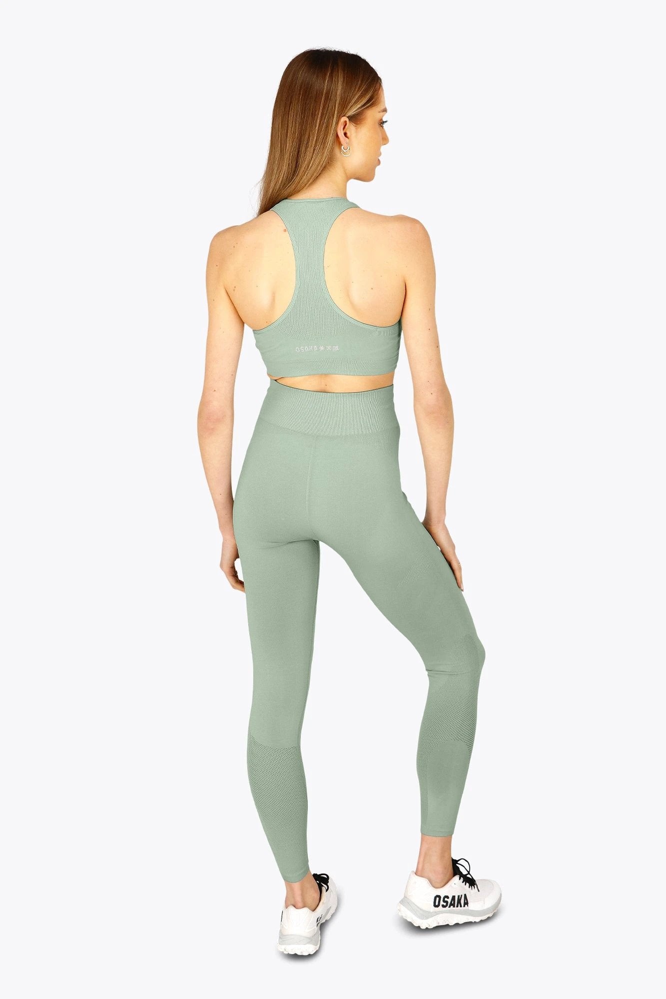 osaka-tech-sports-bra-donna-jadeite image 6