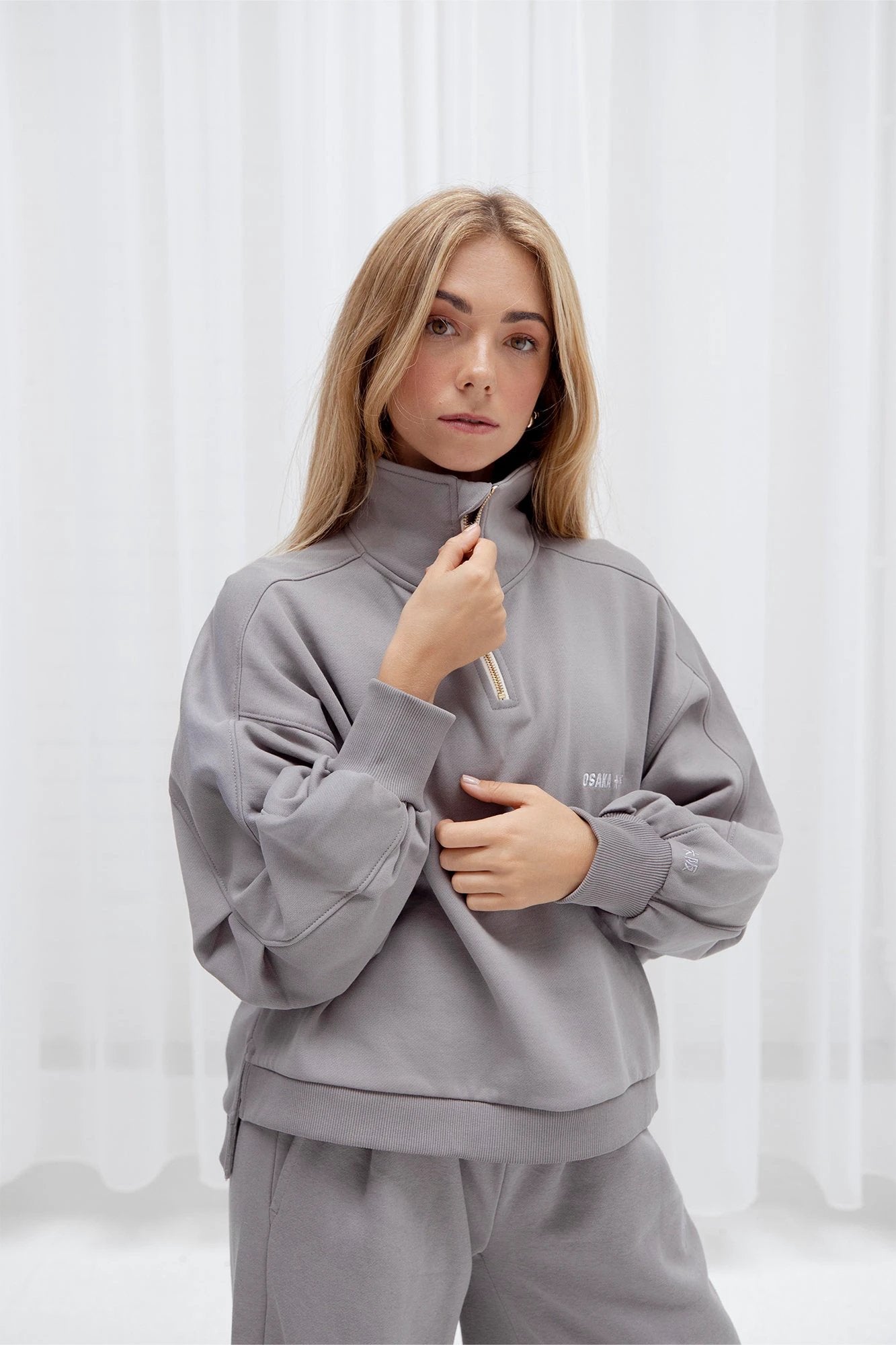 osaka-felpa-donna-cropped-half-zip-cloudburst image 6
