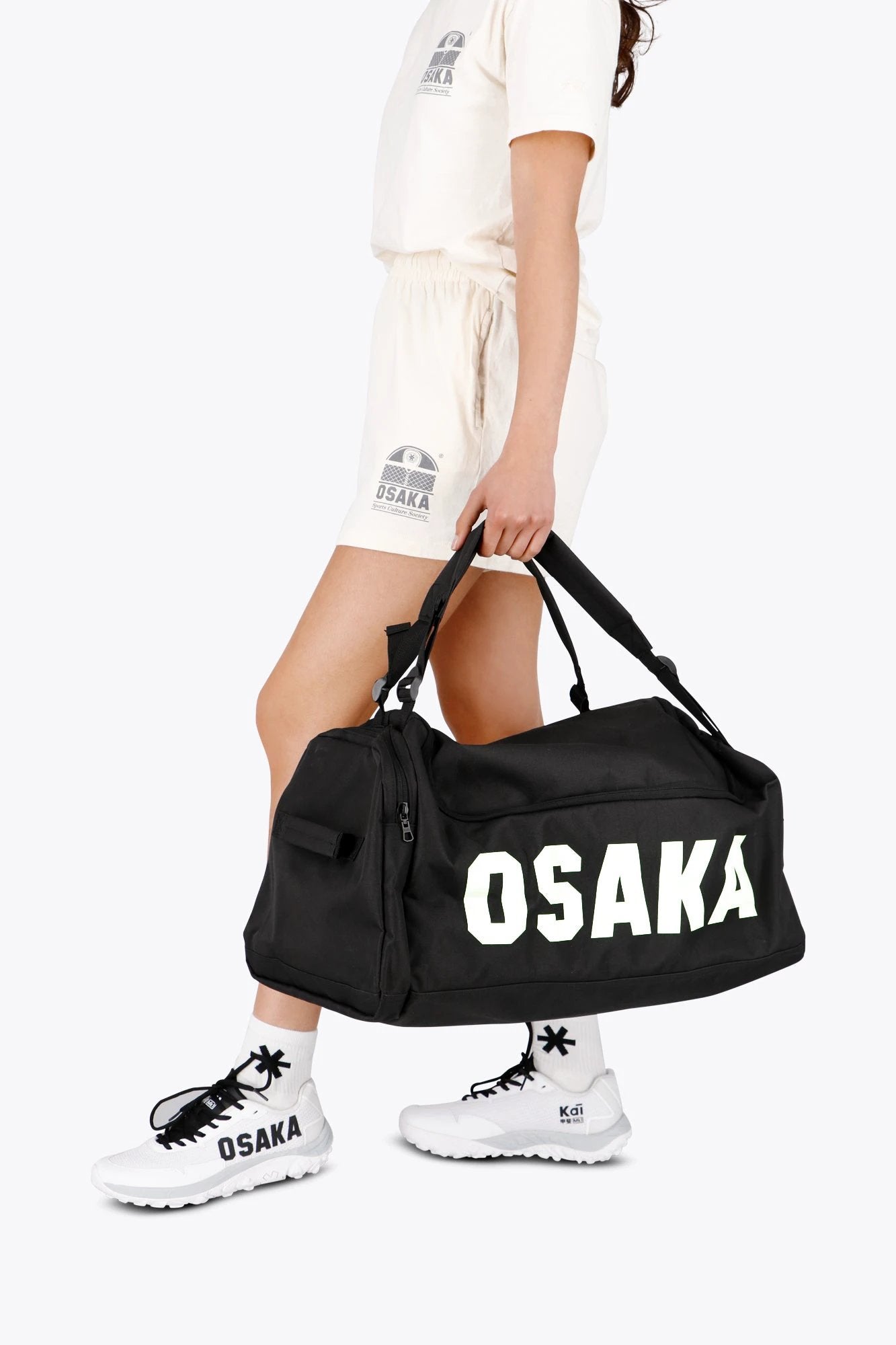 osaka-sports-duffel-bag-48l-borsone-zaino-black image 2